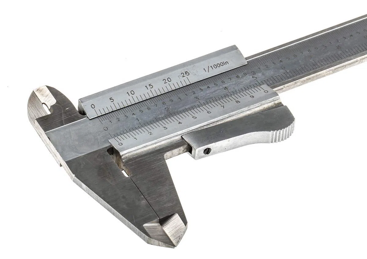 RS PRO Messschieber Analog metrisch & zöllig 6Zoll / ±0,001 Zoll, DKD/DAkkS-kalibriert